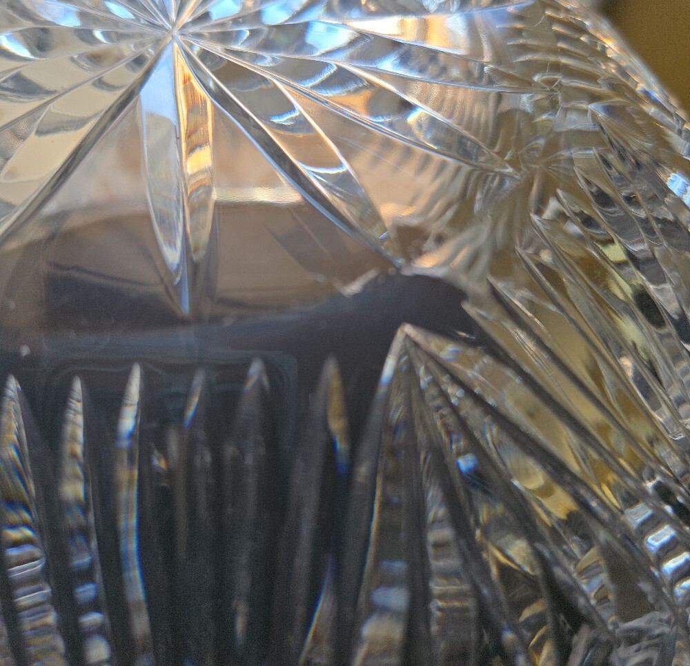 Clear Hand Cut Crystal Vintage Glass Large Salad Or Decorative Bowl - Picture 11 of 12